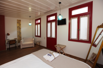 Room with comfortable, double bed